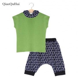 QIANQUHUI 2PCS KIDS SLEEVELESS HOODED TOP PATTERNS TROUSERS (GREEN)