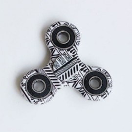 GRAPHIC PATTERN FOCUS TOY FIDGET SPINNER (BLACK)