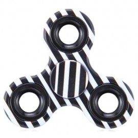 FOCUS TOY TRIANGLE STRIPED FINGER GYRO FIDGET SPINNER (BLACK)