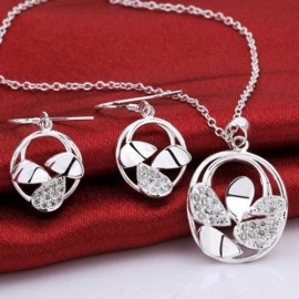 PAIR OF STYLISH SPLICED HOLLOW OUT EARINGS   ROUND PENDANT NECKLACE FOR WOMEN (WHITE)