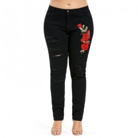 Plus Size Frayed Embroidery Applique Jeans (BLACK)