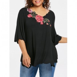 Plus Size V Neck Embroidery T-shirt (BLACK)